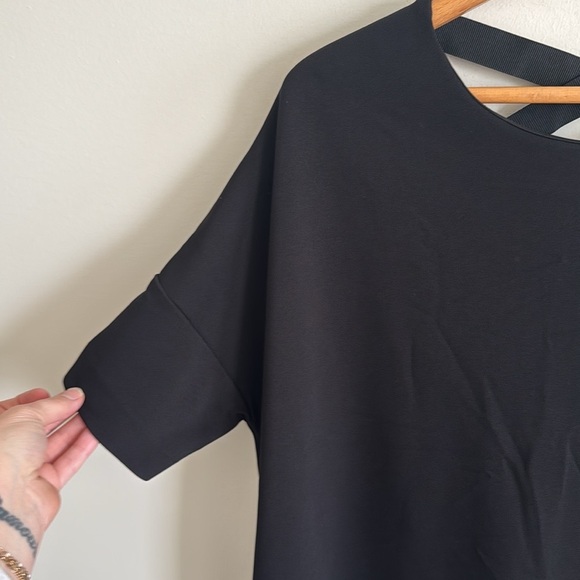 Cos black criss cross back short sleeve oversized top - Picture 2 of 6